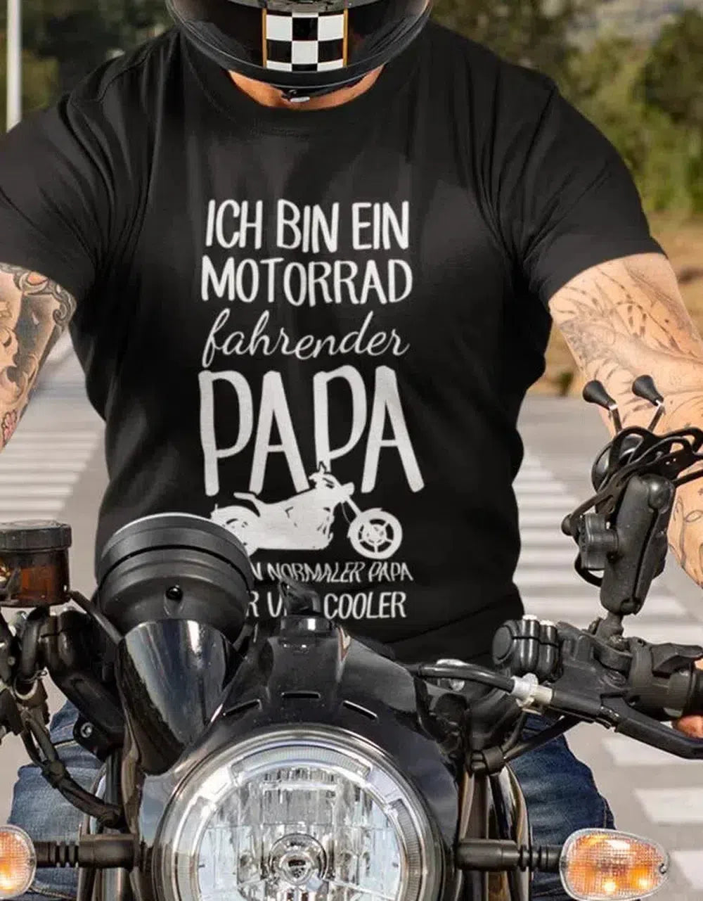 Ich bin ein Motorrad fahrender Papa wie ein normaler Papa aber viel cooler - Papa Motorrad Shirt Her