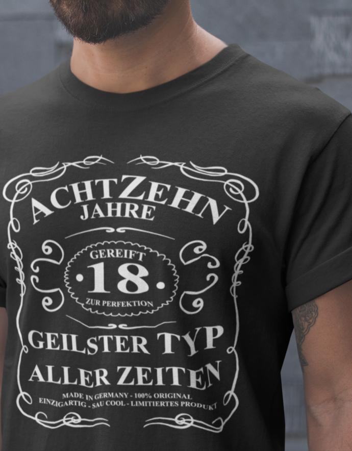 http://myshirtstore.de/cdn/shop/products/18-Jahre-gereift-Herren-Shirt.jpg?v=1680521339