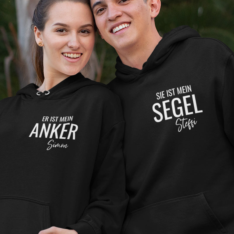 Die Geschenkidee für den Partner. Ein Partner Hoodie mit personalisierten Namen in verschiedenen Farben