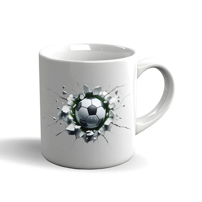 Fußball Tasse – 3D Effekt Motiv mit durchbrechendem Ball