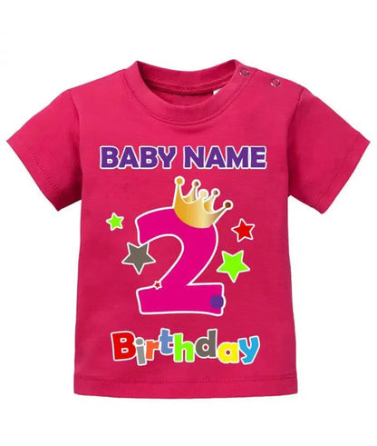 Zweiter Geburtstag mit Wunschnamen - Mädchen - Baby T-Shirt