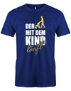 Der mit dem Kind läuft - Papa Shirt Herren - T-Shirt bedrucken mit lustigen Sprüchen bei - myShirtStore