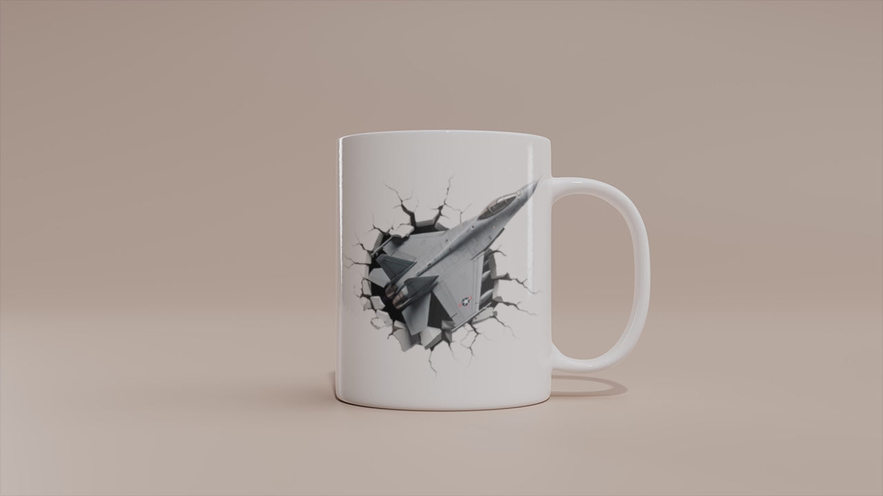 Video - Kampfjet Tasse – 3D Effekt Motiv mit Jet im Durchbruch