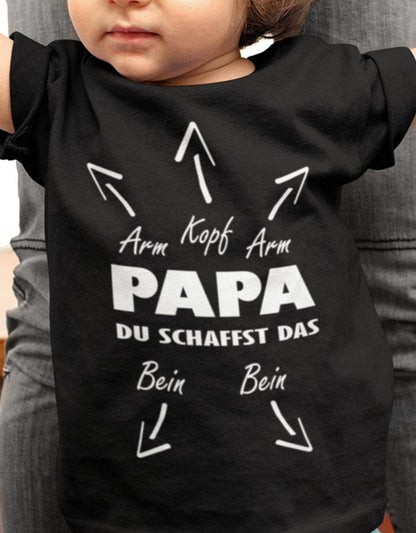 Lustiges süßes Papa Hilfe Baby Shirt Papa du schaffst das mit Pfeilen werden Arme Beine und Kopf markiert.
