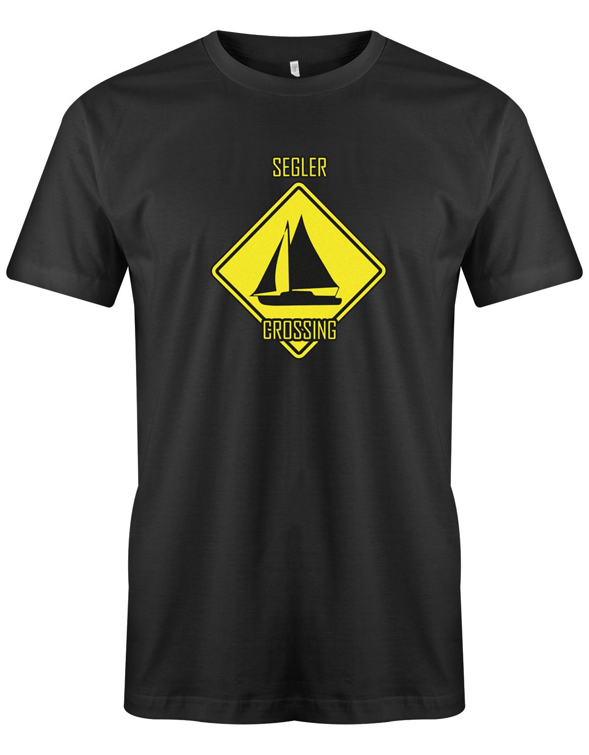Das lustige Segler t-shirt bedruckt mit "Achtung Schild Segler Crossing mit Segelboot". SChwarz