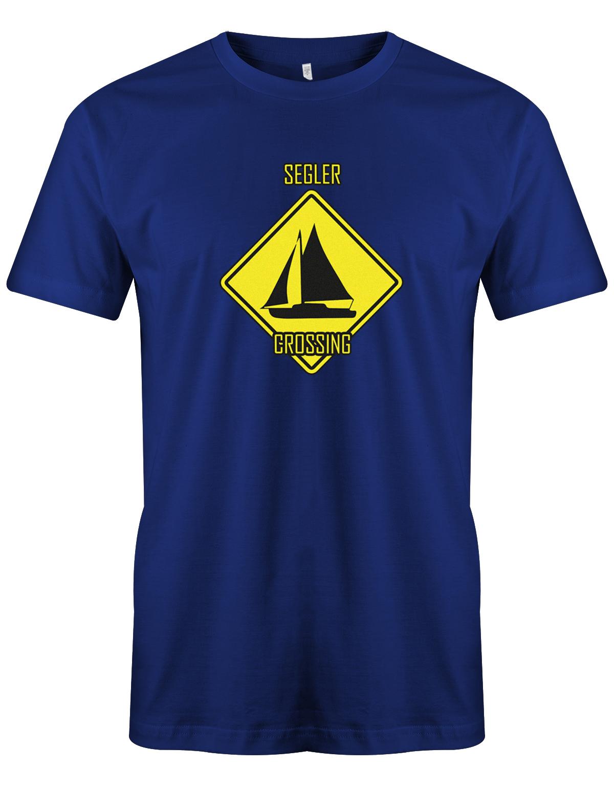 Das lustige Segler t-shirt bedruckt mit "Achtung Schild Segler Crossing mit Segelboot". Royalblau