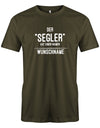 Das Segler t-shirt bedruckt mit "Der Segler hat einen Namen - personalisiert mit Wunschname". Army